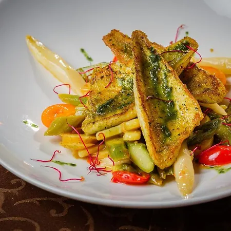 酒店 瑞莱斯贝亚德酒店